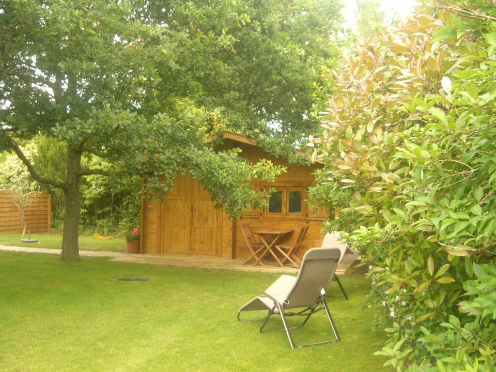 Bed and Breakfast L'Oisette Epiniac Exterior foto